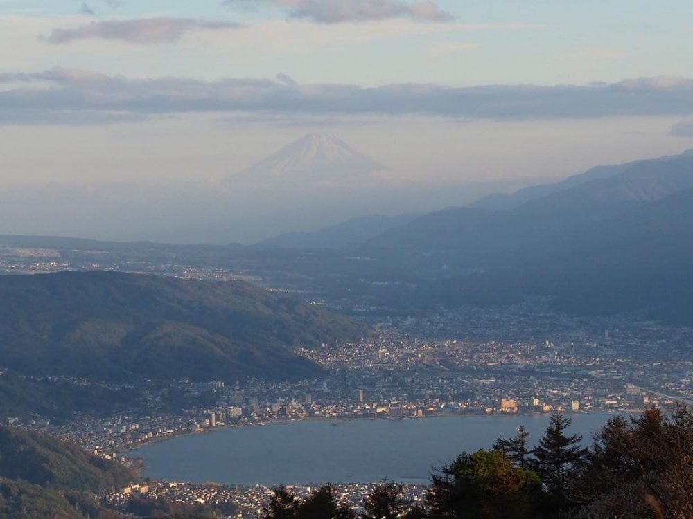 高ボッチ高原 ・富士山、11月秋、長野県岡谷市の観光・撮影スポットの名所