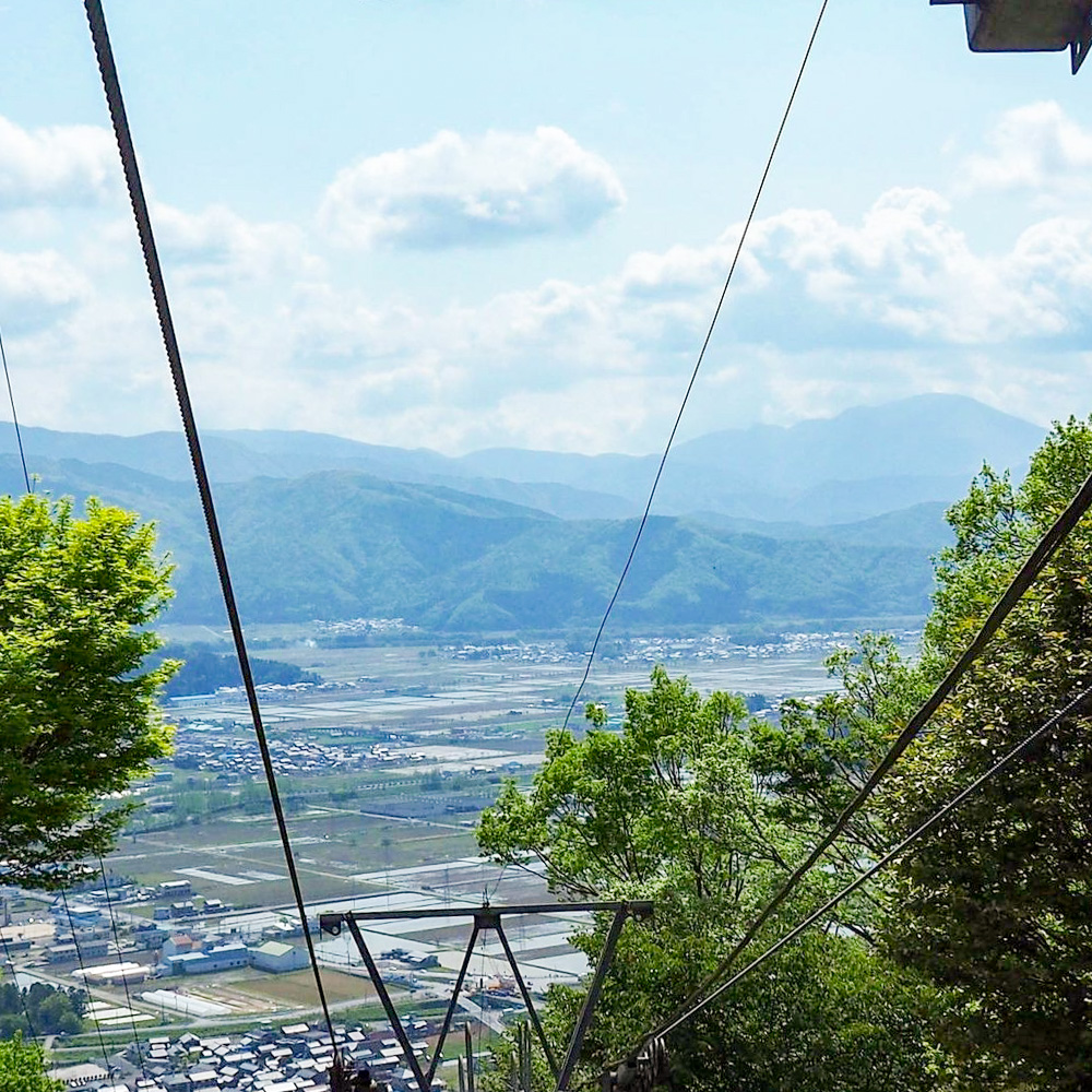 賎ヶ岳リフト、夏景色、5月、滋賀県長浜市の観光・撮影スポットの名所