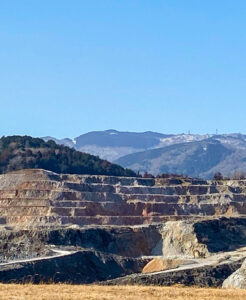金生山、岐阜のピラミッド、9月秋、岐阜県大垣市の観光・撮影スポットの名所