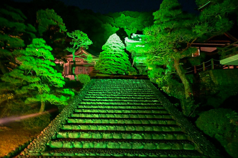 法多山尊永寺、ライトアップ、11月秋、静岡県袋井市の観光・撮影スポットの名所