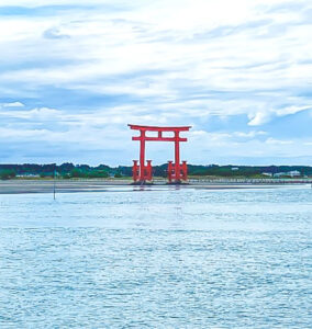 弁天島海浜公園 、鳥居、11月秋、静岡県浜松市の観光・撮影スポットの名所
