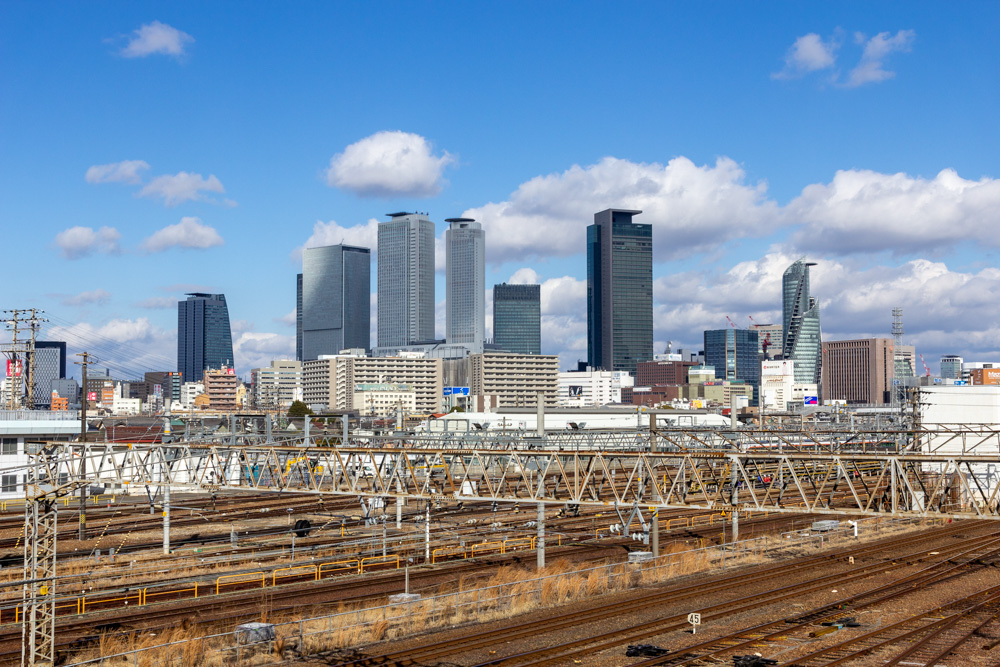向野橋、雲と鉄道の撮影、標準ズームレンズ撮影、名古屋駅ビル群、名古屋市中村区の観光・撮影スポットの画像や写真
