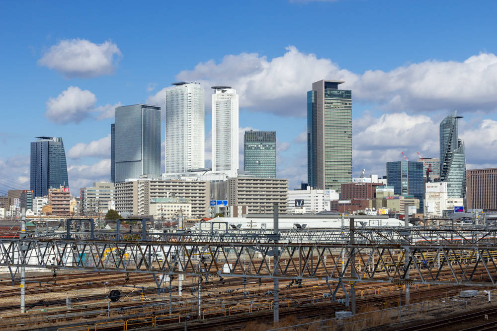 向野橋、雲と鉄道の撮影、標準ズームレンズ撮影、名古屋駅ビル群、名古屋市中村区の観光・撮影スポットの画像や写真