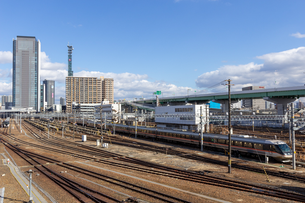 向野橋、雲と鉄道の撮影、標準ズームレンズ撮影、名古屋駅ビル群、名古屋市中村区の観光・撮影スポットの画像や写真