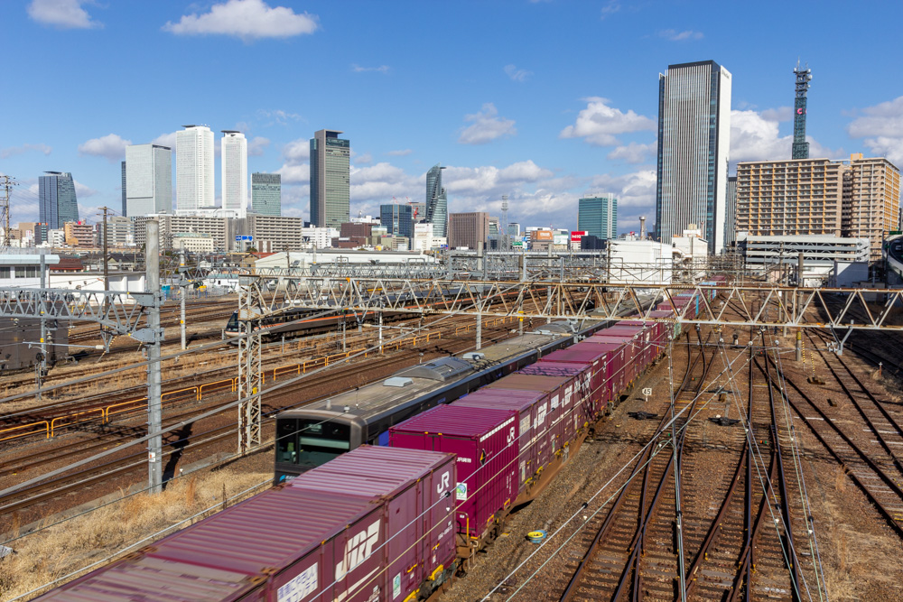 向野橋、雲と鉄道の撮影、標準ズームレンズ撮影、名古屋駅ビル群、名古屋市中村区の観光・撮影スポットの画像や写真