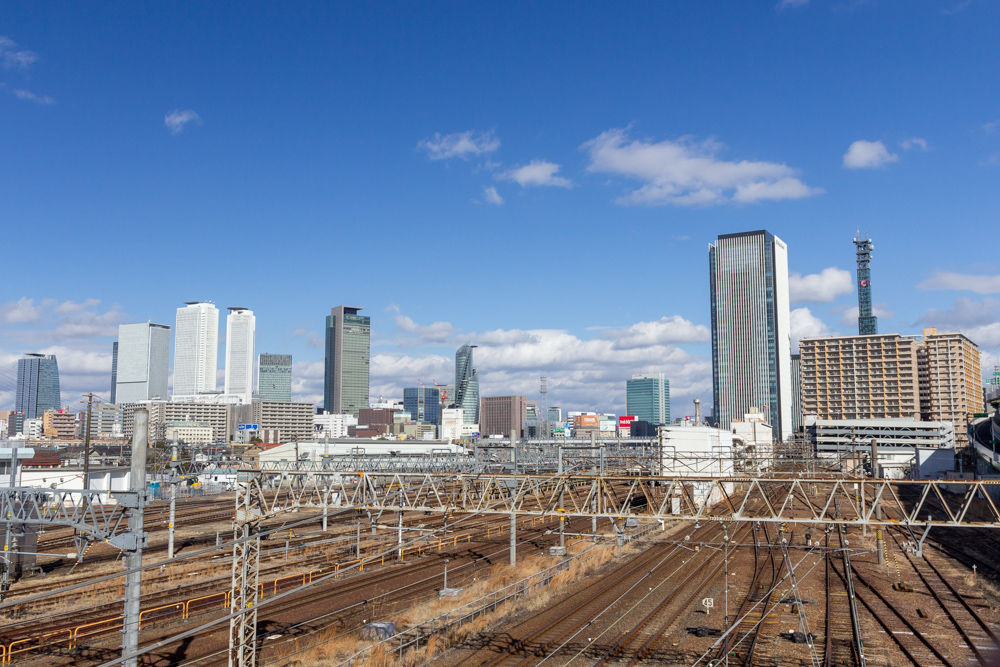 向野橋、雲と鉄道の撮影、標準ズームレンズ撮影、名古屋駅ビル群、名古屋市中村区の観光・撮影スポットの画像や写真