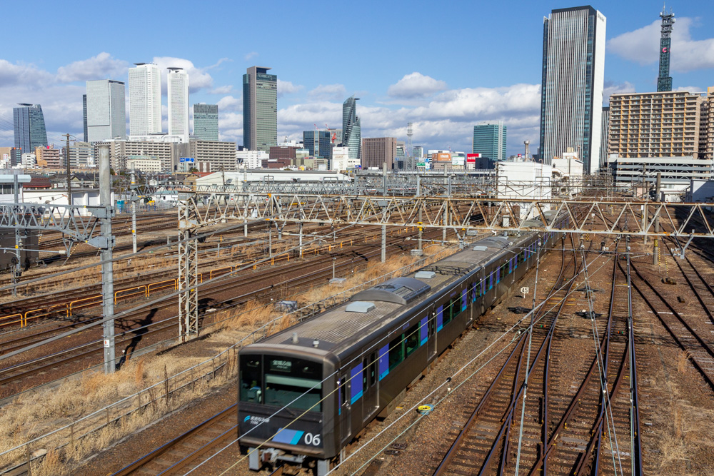 向野橋、雲と鉄道の撮影、標準ズームレンズ撮影、名古屋駅ビル群、名古屋市中村区の観光・撮影スポットの画像や写真