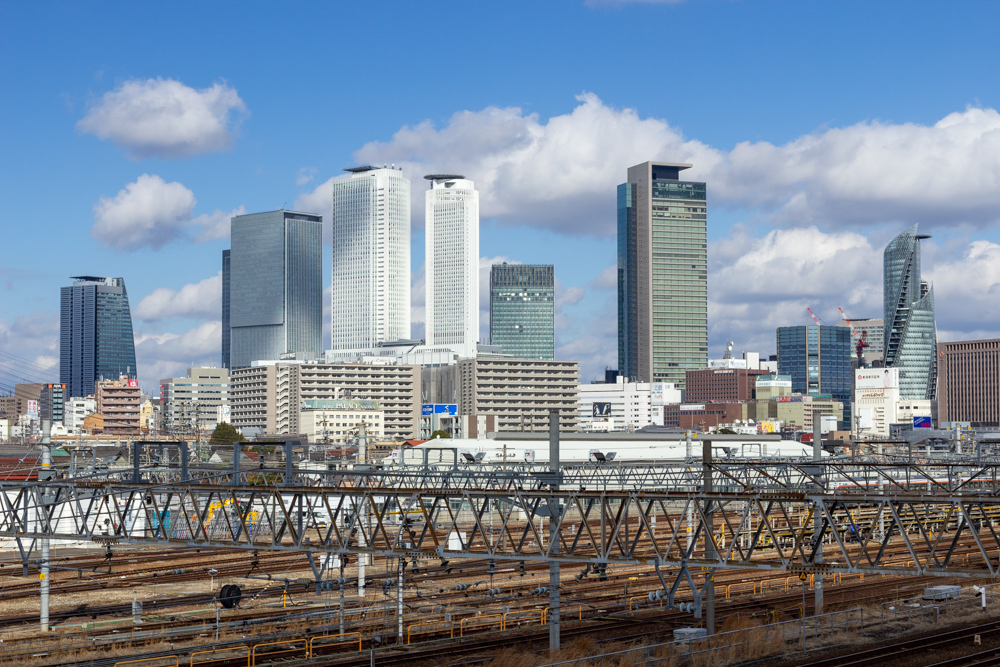 向野橋、雲と鉄道の撮影、標準ズームレンズ撮影、名古屋駅ビル群、名古屋市中村区の観光・撮影スポットの画像や写真