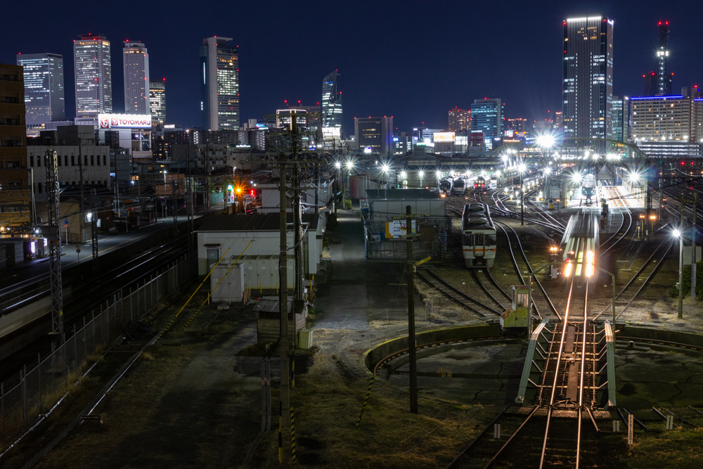 黄金跨線橋、名古屋駅ビル群、夜景、名古屋市中村区の観光・撮影スポットの写真や画像