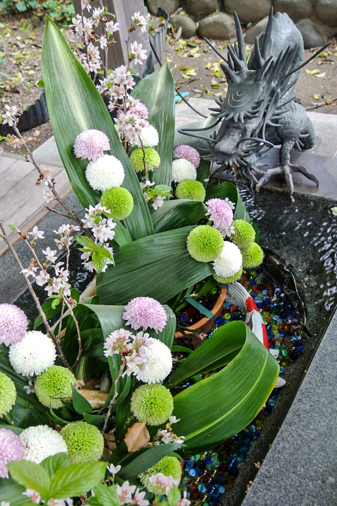 熊野神社、花手水舎、4月春、愛知県東海市の観光・撮影スポットの名所