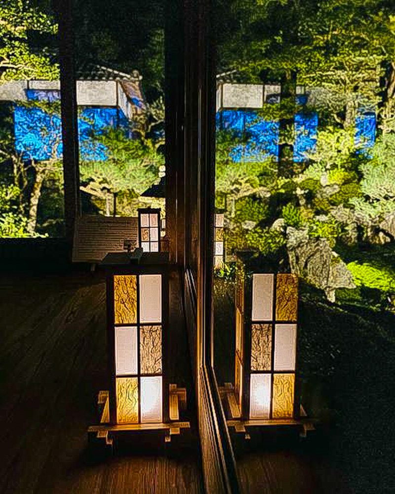 青岸寺 、ライトアップ、10月秋、滋賀県米原市の観光・撮影スポットの名所