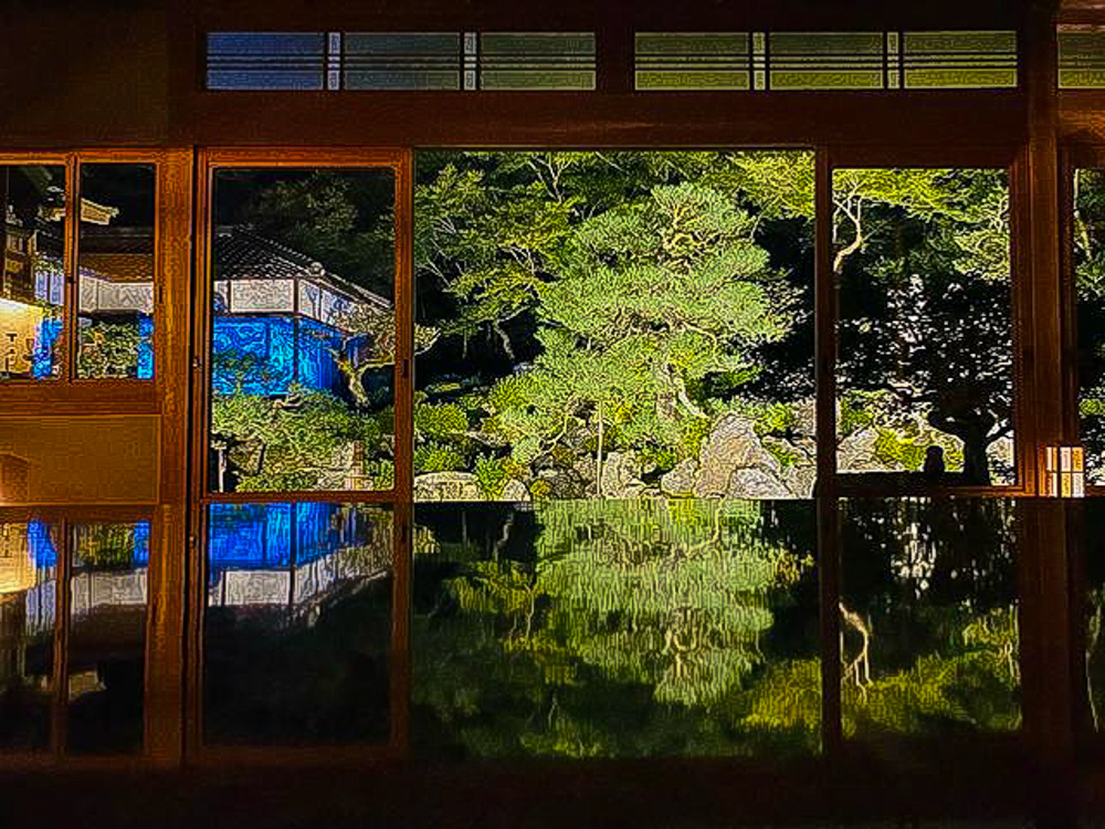 青岸寺 、ライトアップ、10月秋、滋賀県米原市の観光・撮影スポットの名所