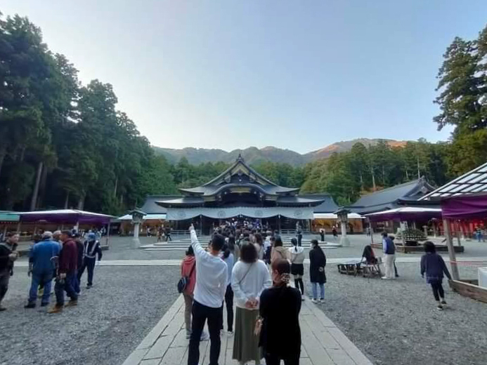 彌彦神社、2023年11月秋、新潟県西蒲原郡の観光・撮影スポット