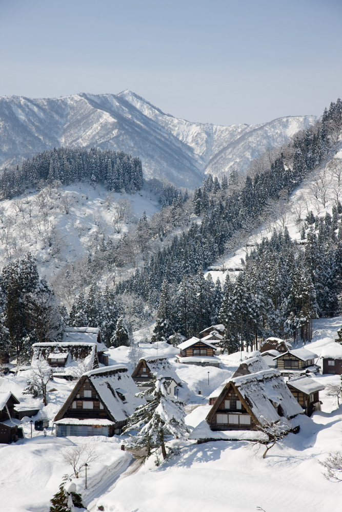五箇山相倉合掌造り集落、雪景色、１２月冬、富山県南砺市の観光・撮影スポット