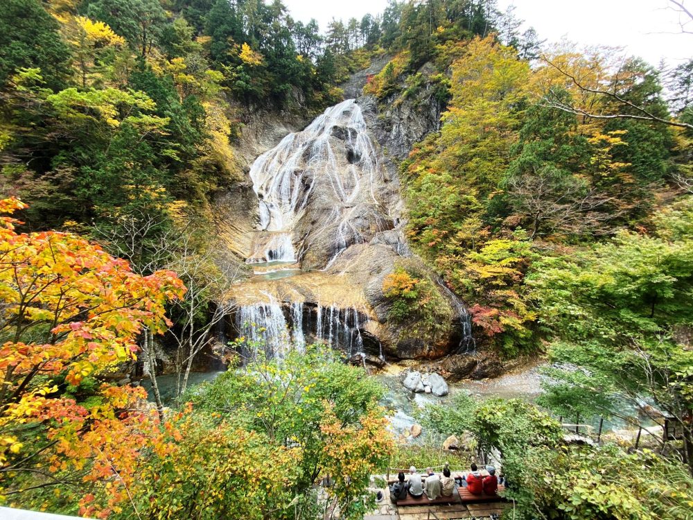 姥ヶ滝,、紅葉、10月秋、石川県輪島市の観光・撮影スポット