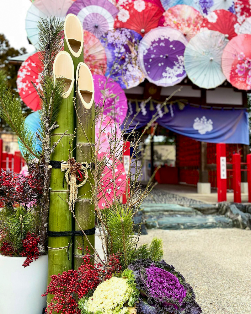 別小江神社、和傘、1月冬、名古屋市北区の観光・撮影スポットの画像と写真
