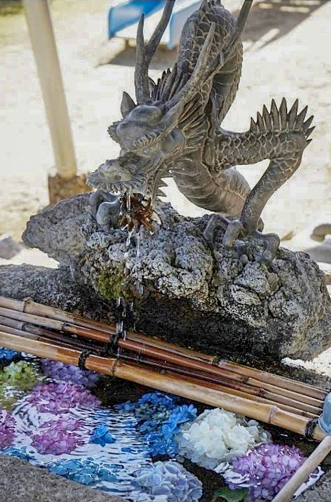 神明社(曽根)、花手水舎、あじさい、6月夏、愛知県一宮市の観光・撮影スポットの名所