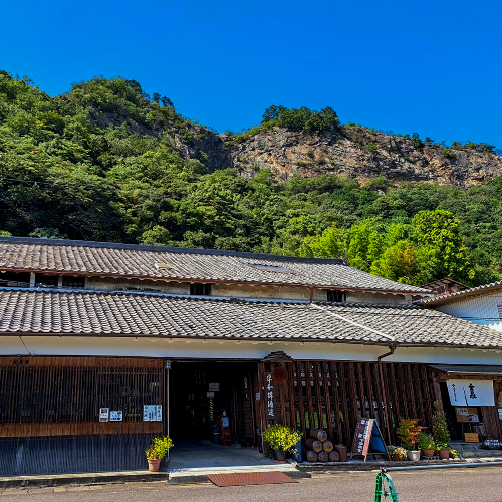遠見山見晴らし岩岐阜のグランドキャニオン (1)、７月夏、岐阜県加茂郡の観光・撮影スポットの名所