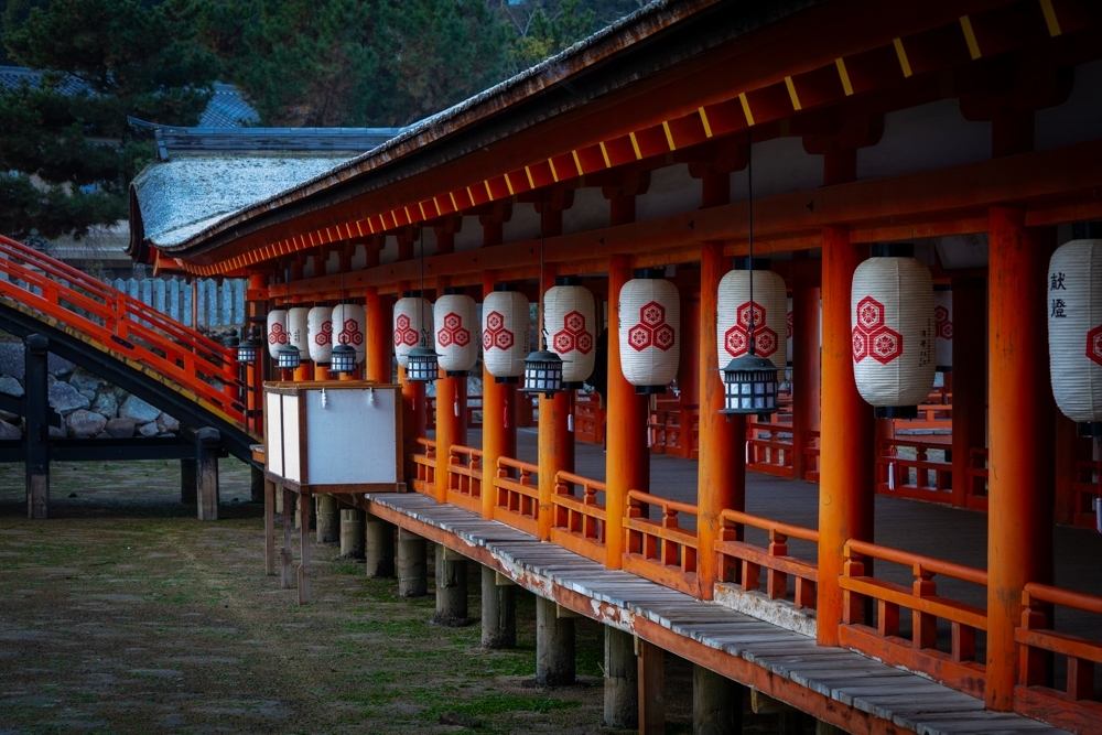 厳島神社、１月冬、広島県廿日市市の観光・撮影スポットの名所