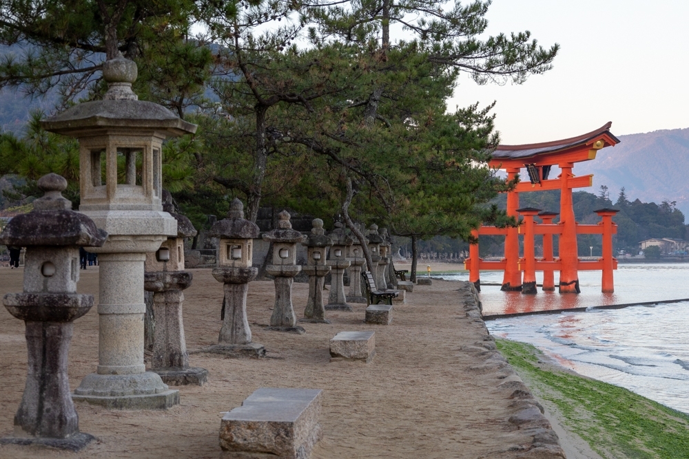 厳島神社、大鳥居、１月冬、広島県廿日市市の観光・撮影スポットの名所