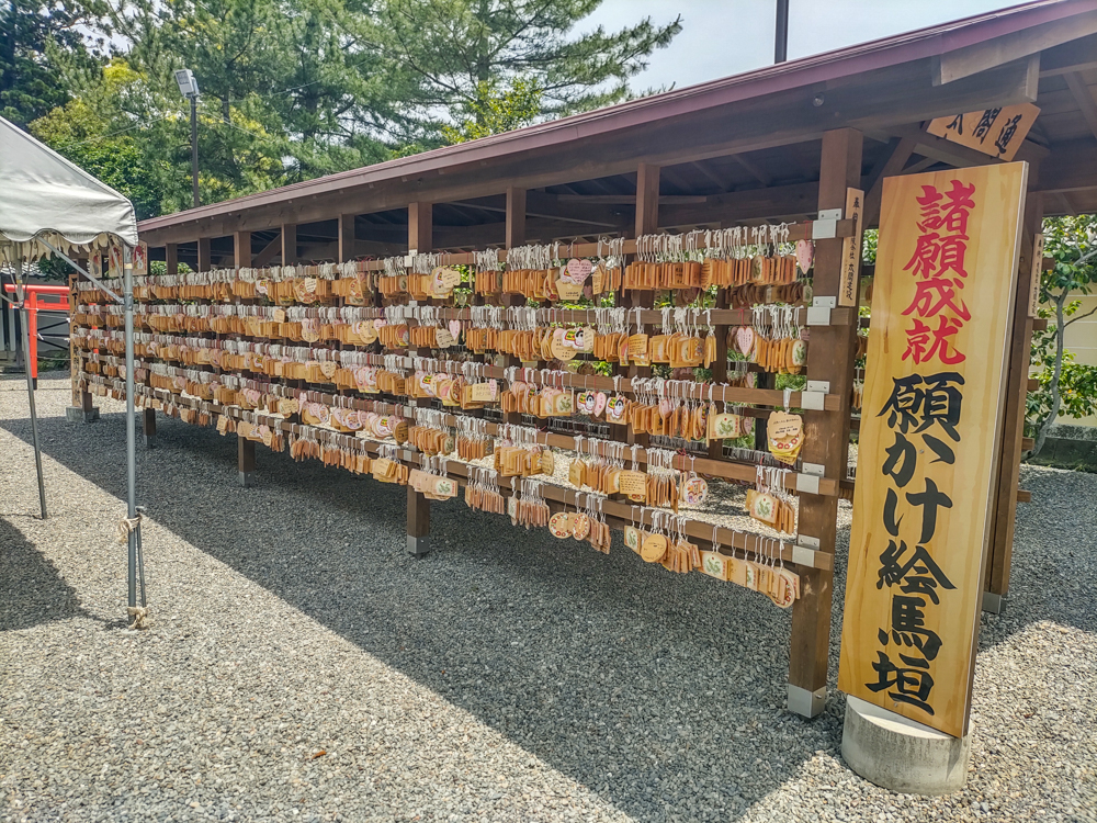 南宮大社、6月夏、岐阜県不破郡の観光・撮影スポットの画像と写真