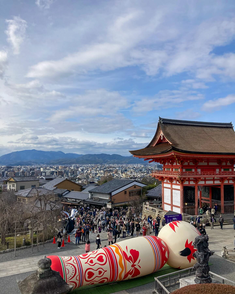 音羽山 清水寺、こけし、３月春、京都府京都市の観光・撮影スポットの名所